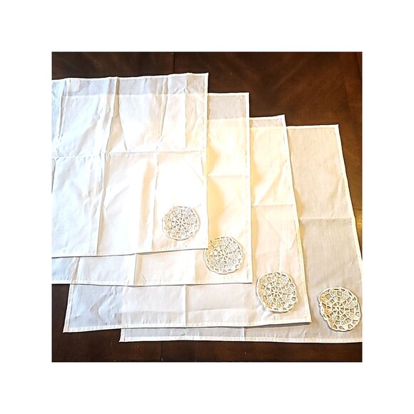 Set Of 4 NWOT  Vintage COUNTRY Living Crochet Napkins Cream 18 X 18 - Picture 2 of 6